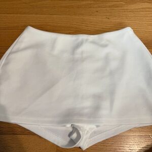 white mini skort